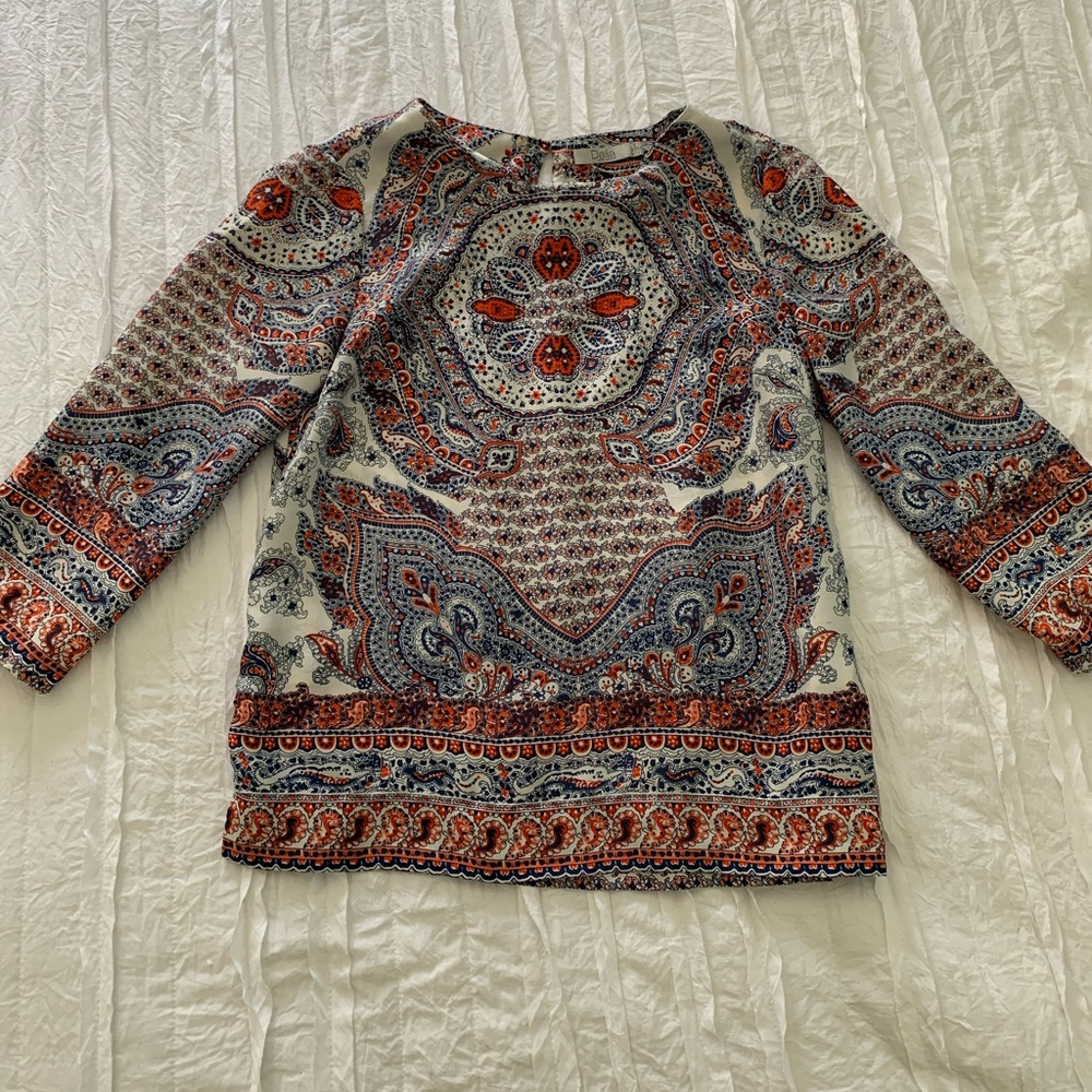 Women’s casual work shirt
